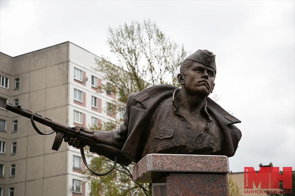 Он погиб ради нас