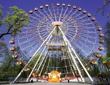 Лето нам дарит подарки