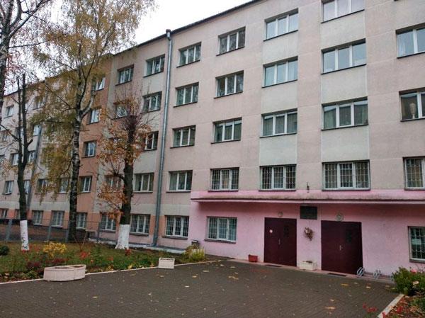 Вместо вахтера — видеокамеры. Зачем так сделали в минском общежитии, и что из этого вышло