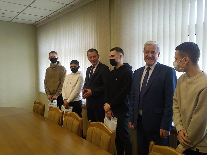 В администрации Партизанского района г.Минска состоялась встреча учащихся филиала БНТУ "Минский государственный машиностроительный колледж" с главой администрации Партизанского района г.Минска Вороницким Валерием Викторовичем.