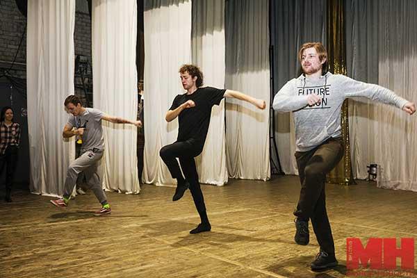 «Хотим открыть первый в Беларуси инклюзивный театр для глухих людей». Репортаж с необычной репетиции