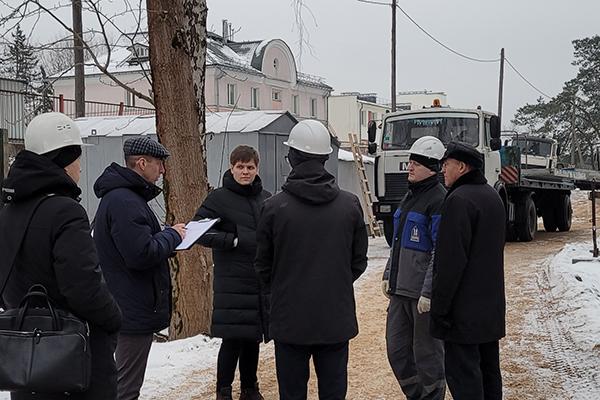 Рабочая мобильная группа по вопросам охраны труда посетила строительный объект  