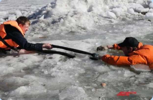 ОСТОРОЖНО! НА ЛЁД НЕ ВЫХОДИТЬ!