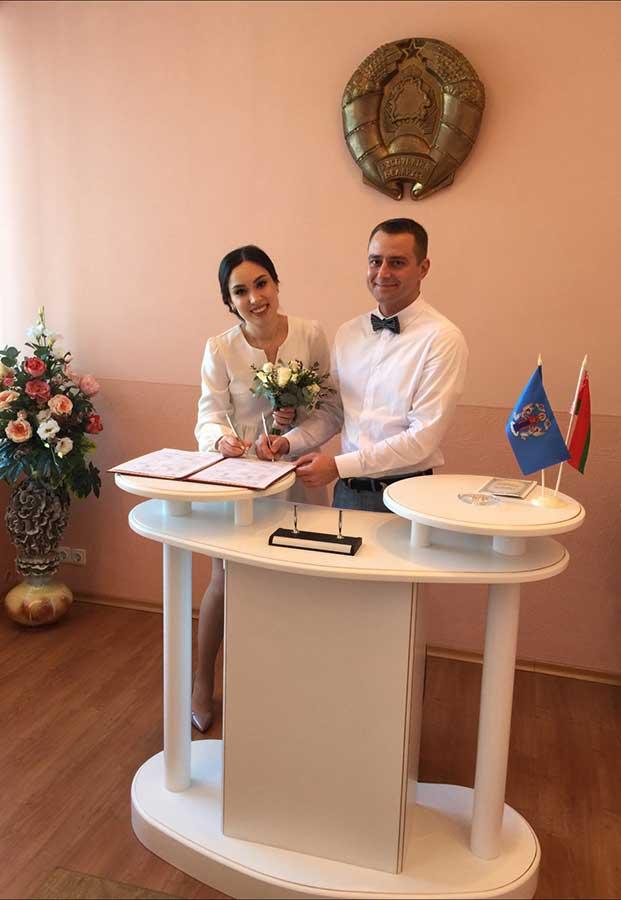 12.02.2022 в отделе загс администрации Партизанского района г. Минска зарегистрировали свой семейный союз - 12 пар новобрачных!