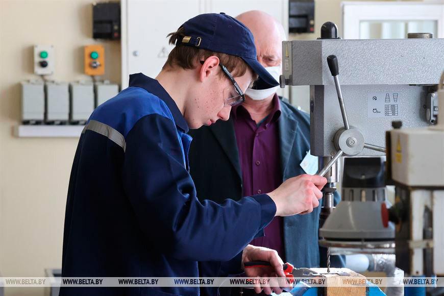 ЖЕЛАЕМ ПОБЕДИТЬ!