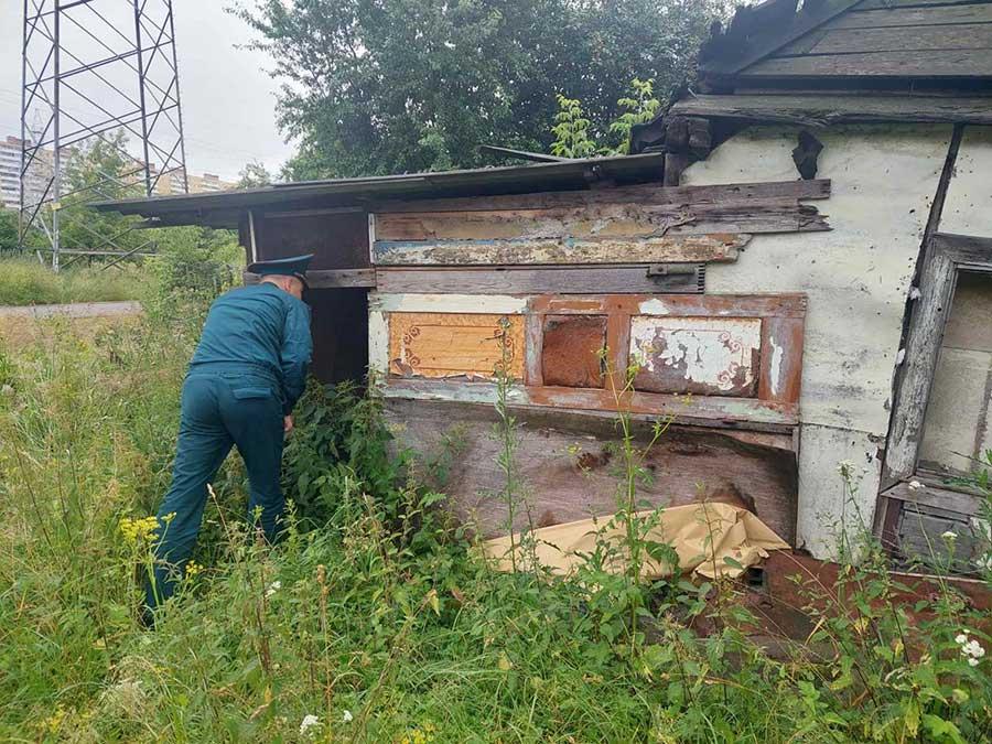 Бросовые строения под контролем