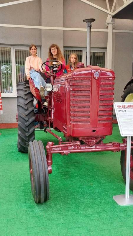 Воспитанники о/л «Оптимист» посетили музейно-промышленный центр трудовой славы МТЗ