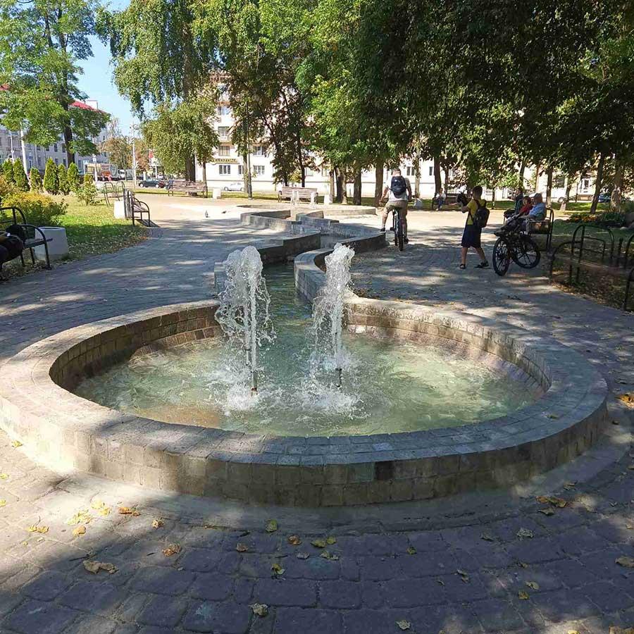 Фонтан в сквере им. С. Боливара