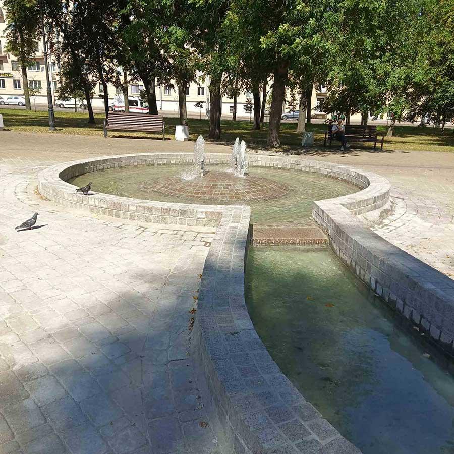 Фонтан в сквере им. С. Боливара