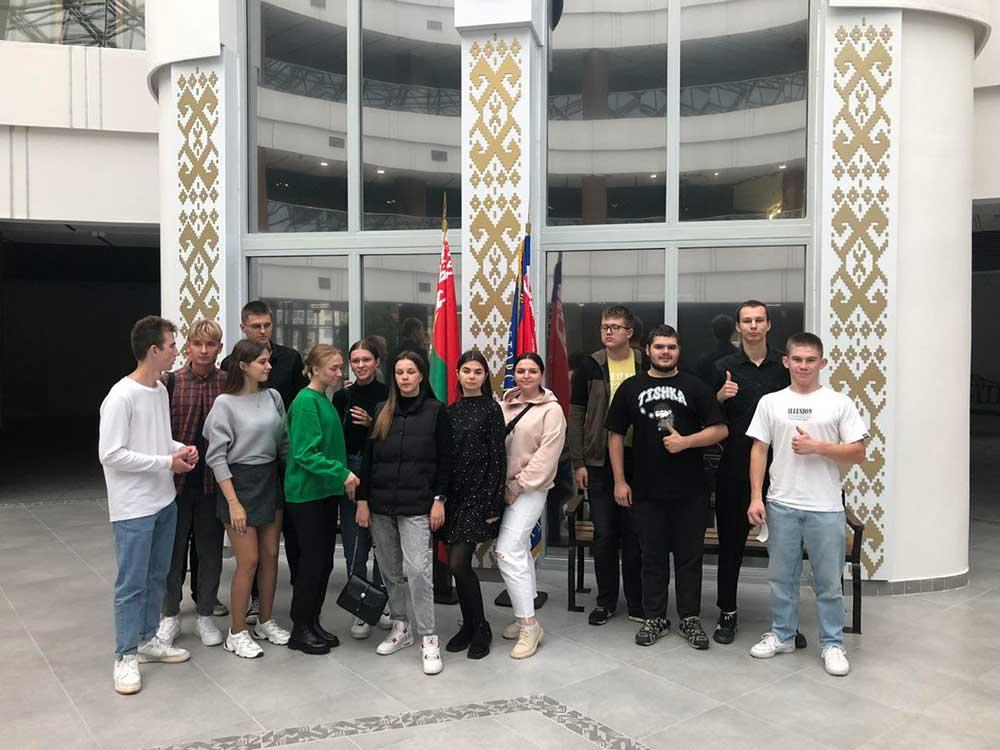 15 сентября в рамках Недели нулевого травматизма и в преддверии Единого дня безопасности учащиеся Минского государственного энергетического колледжа посетили Образовательный центр безопасности МЧС