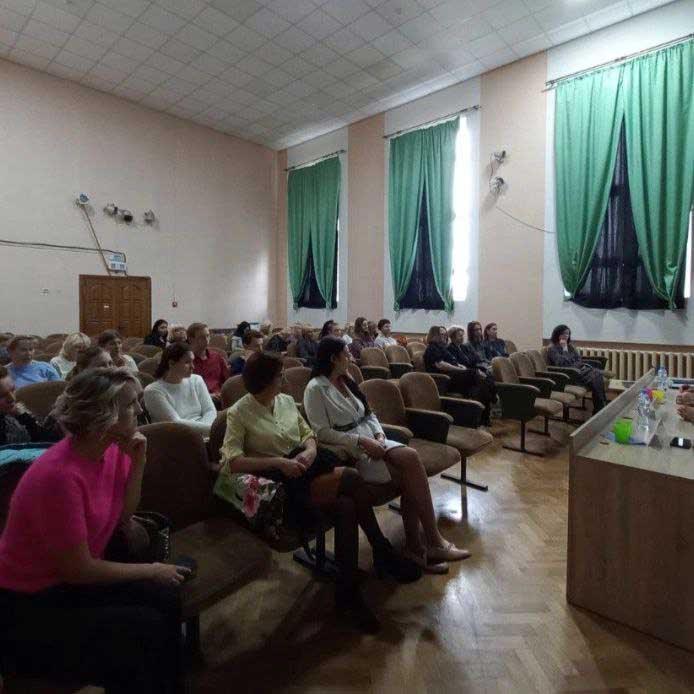 Единство гражданского общества -залог единства страны,-диалоговая площадка, которая состоялась в Центре дополнительного образования детей и молодежи "Виктория"