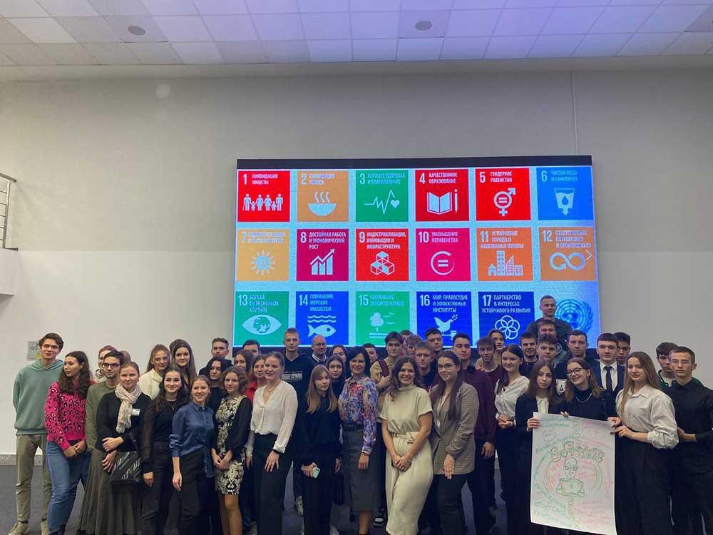 В Минском государственном лингвистическом университете прошла дискуссионная площадка «Мировое кафе»