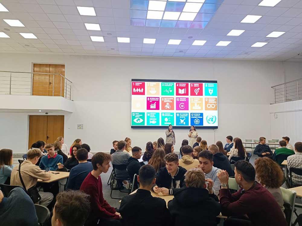 В Минском государственном лингвистическом университете прошла дискуссионная площадка «Мировое кафе»