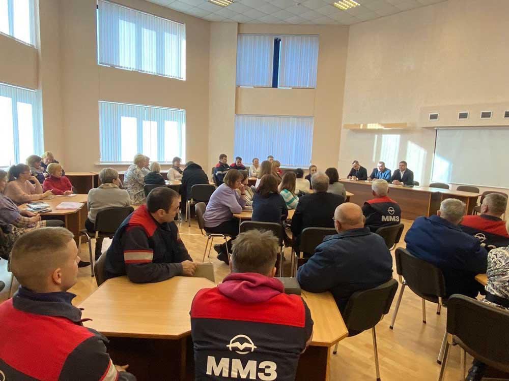 На Минском Моторном обсудили проект закона о Всебелорусском народном собрании