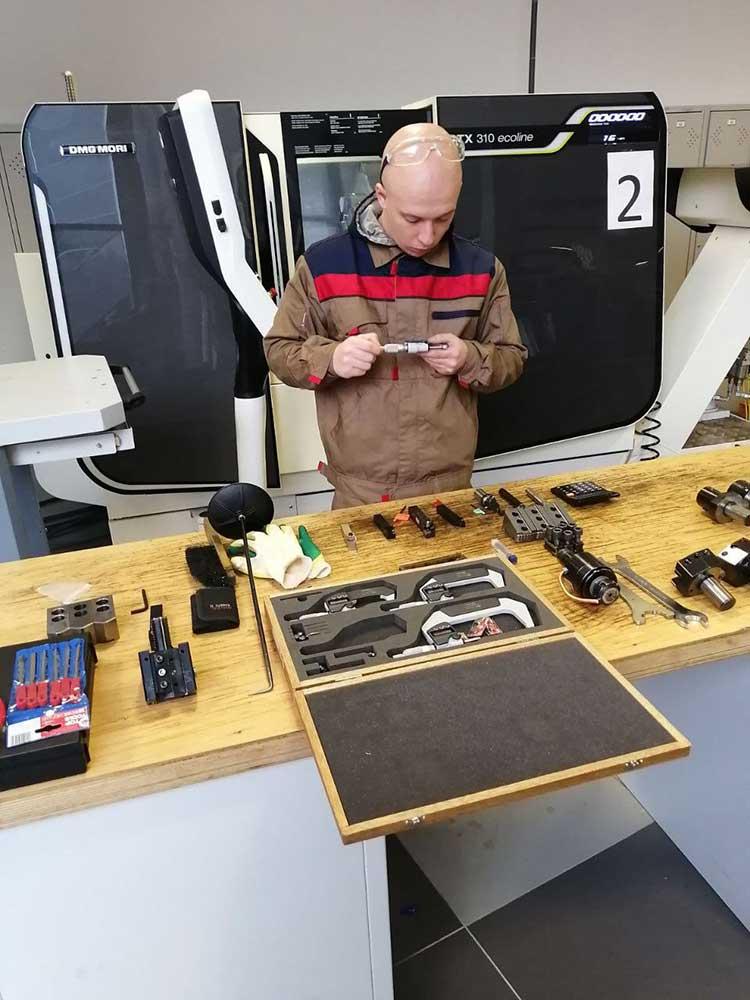 7 октября в г. Екатеринбурге стартовал международный чемпионат высокотехнологичных профессий ХАЙТЕК2022