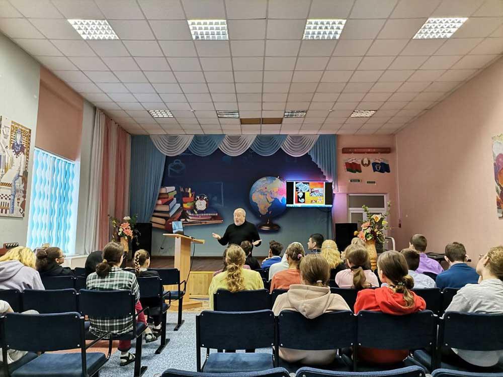 24 ноября в специальной школе N13 прошла ДИАЛОГОВАЯ ПЛОЩАДКА "БЕЗ СРОКА ДАВНОСТИ: ЭТО НАСТОЯЩИЙ ГЕНОЦИД"