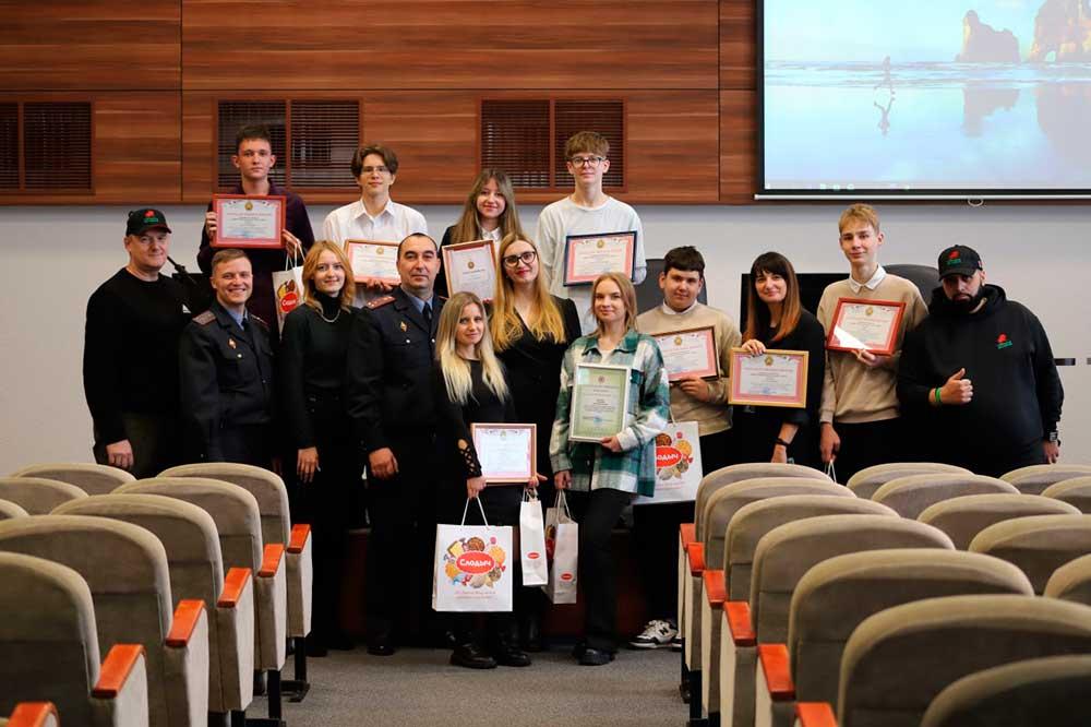 В ноябре 2022 г. администрацией Партизанского района г.Минска инициировано проведение конкурса на лучший профилактический ролик по теме "Противодействие сексуальному насилию и эксплуатации в отношении несовершеннолетних" совместно с Партизанским РУВД