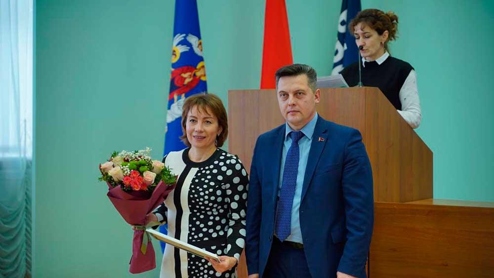 «Гренада». Это название хорошо знакомо тем, кто не мыслит свою жизнь без активного отдыха: походов, восхождений, сплавов и т.д.