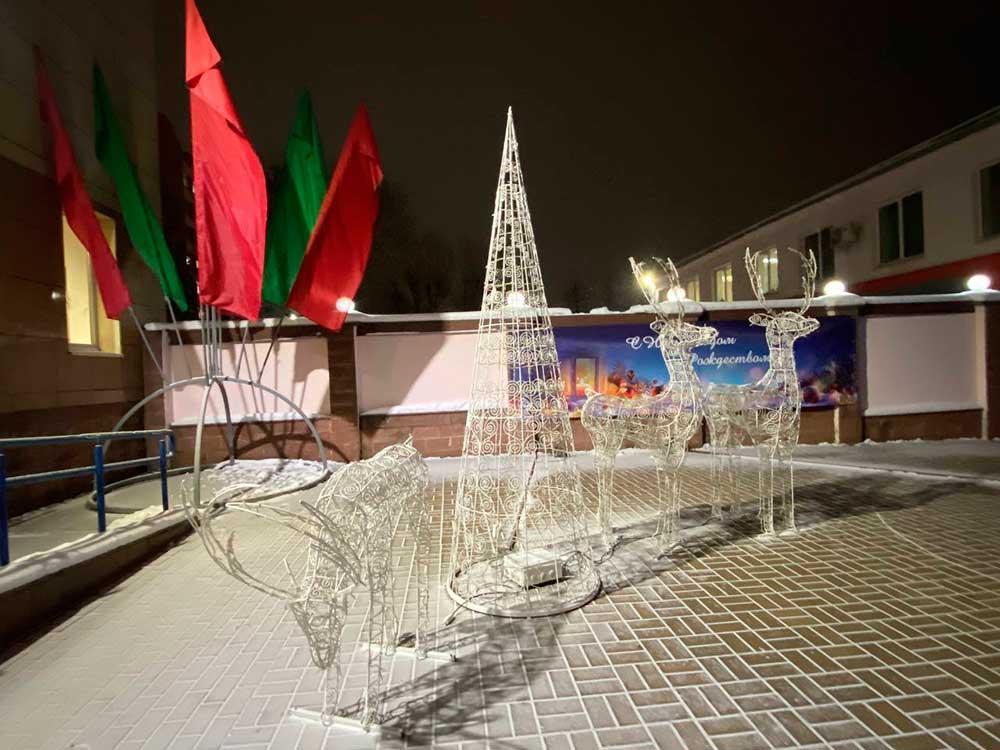 Новогоднему настроению быть!