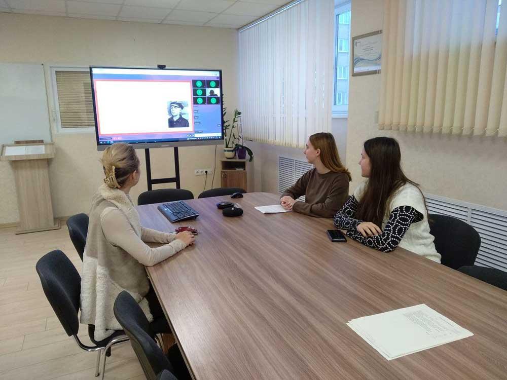 8 декабря обучающиеся филиала КСТМиА УО РИПО Шухно Анастасия и Сайко Юлия приняли участие во Всероссийской студенческой конференции с международным участием «Герои Отечества»