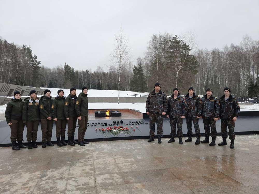 Орлята умеют чтить память!