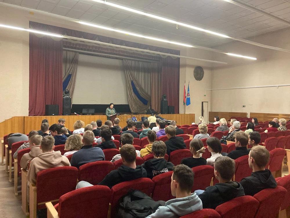 16 февраля в Минском государственном энергетическом колледже проведен Единый день информирования, посвященный 105-летию Вооруженных Сил Республики Беларусь