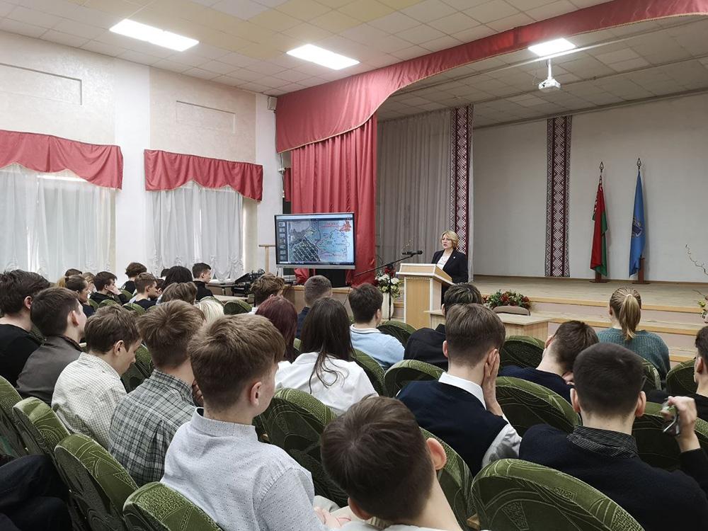 16.03.2023 В актовом зале 22 школы состоялся единый день информирования по теме «80 лет трагедии Хатыни. Результаты расследования геноцида белорусского народа в годы Великой Отечественной войны»