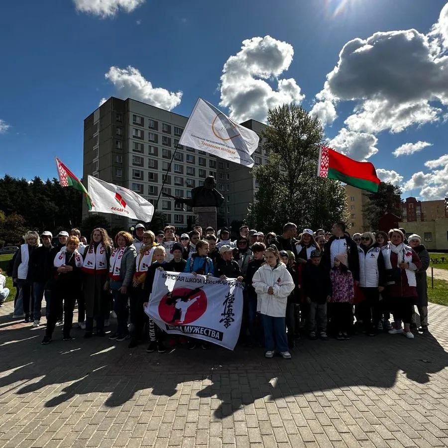 В Партизанском районе столицы прошел патриотический пеший поход "Дорогами мужества"