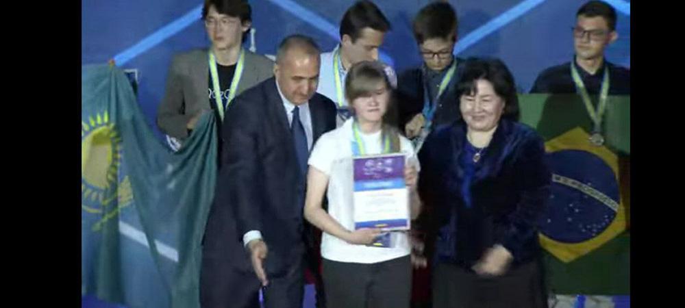 МЫ ТАКИЕ - УМНИКИ И УМНИЦЫ!