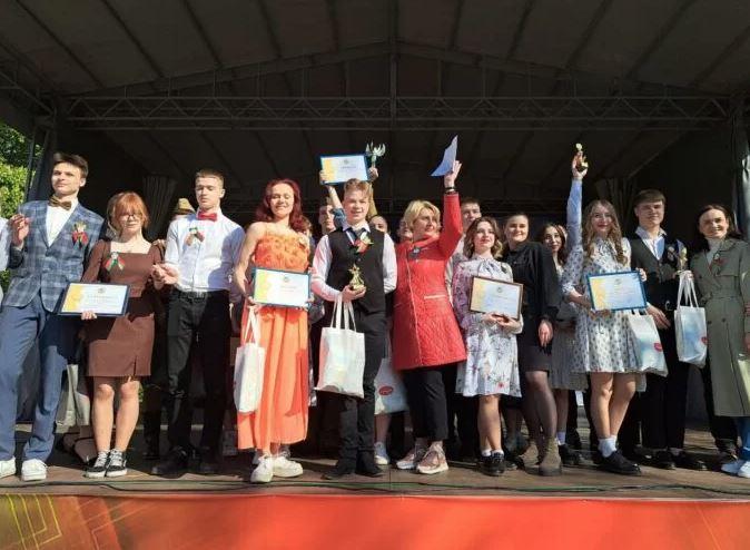 Сиреневый вальс Победы прозвучал в Партизанском районе