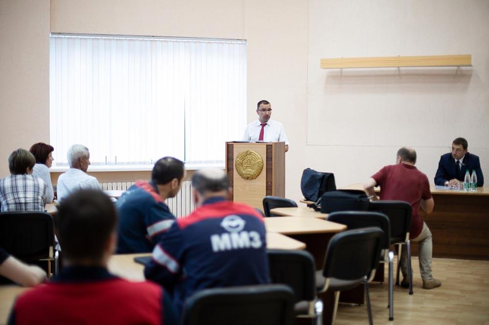 Единый день информирования прошел на Минском моторном