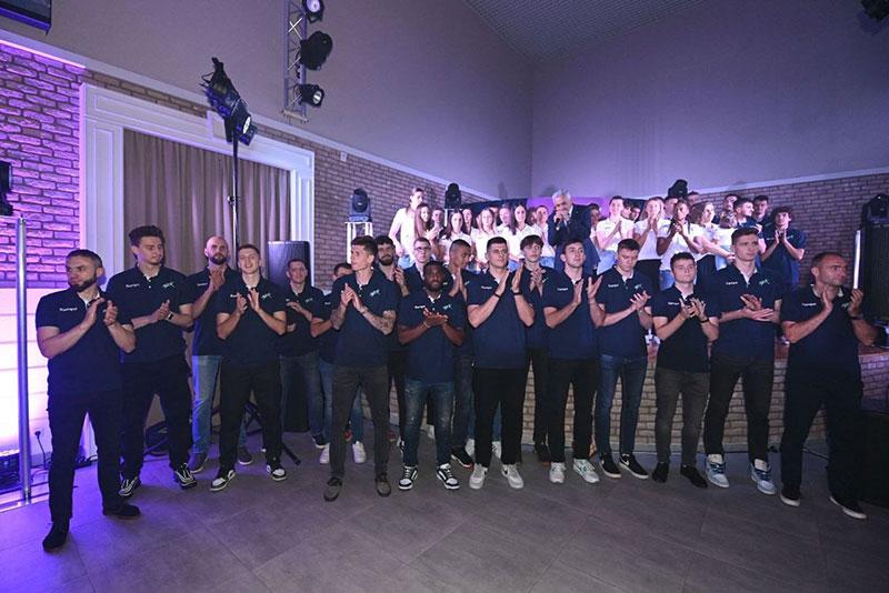 12 сентября в спорткомплексе баскетбольного клуба "МИНСК" перед началом нового игрового сезона состоялась уже традиционная презентация команд