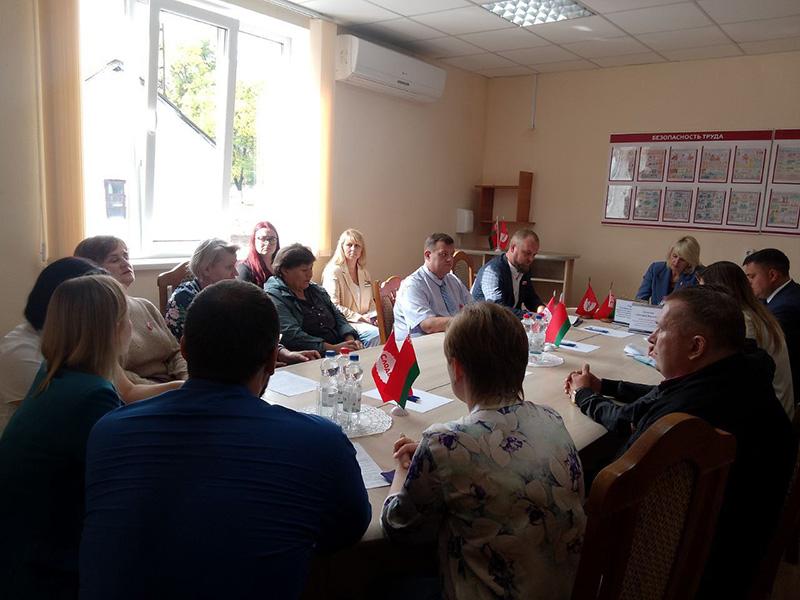 20 сентября 2023 года председатель Постоянной комиссии Совета Республики Национального собрания Республики Беларусь по экономике, бюджету и финансам Татьяна Рунец посетила Молодечненский филиал ОАО "Кондитерская фабрика "Слодыч".