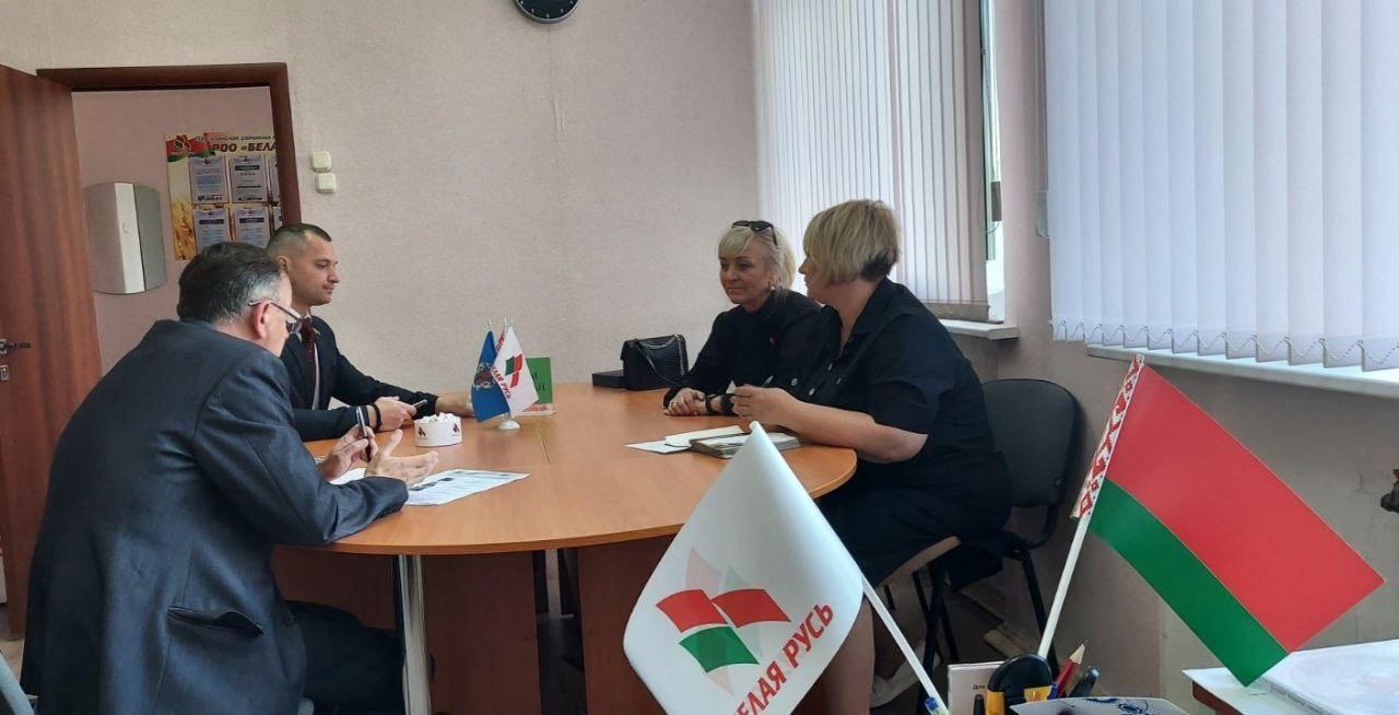 В центре внимания вопросы граждан