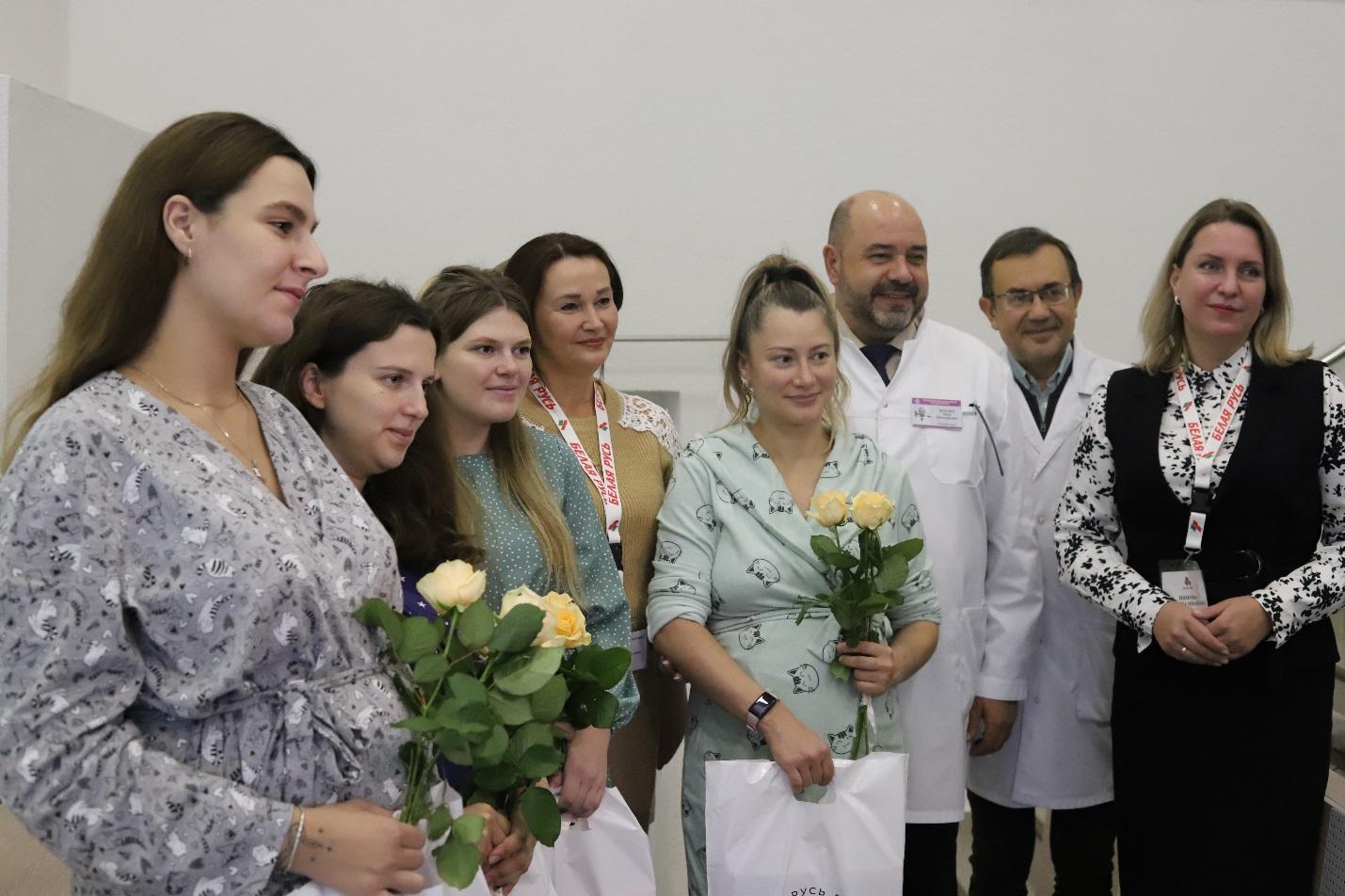 Двойной праздник в День матери!