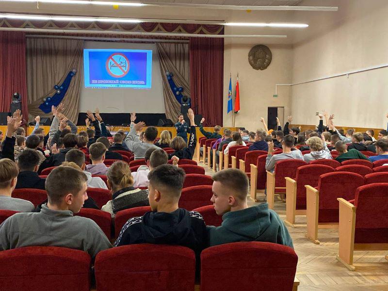 Молодежь, не прожиГай, а прожиВай свою жизнь!