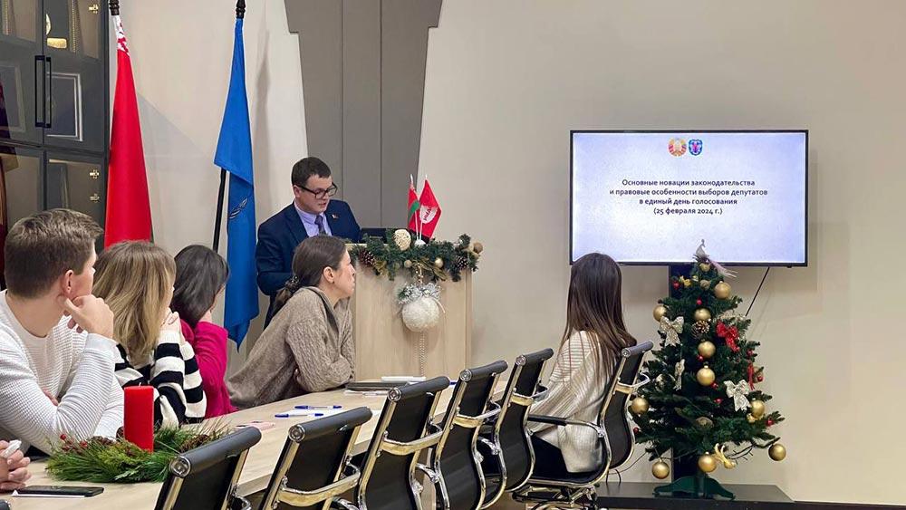 Осталось чуть больше месяца до важного политического события в нашей стране — Единого дня голосования