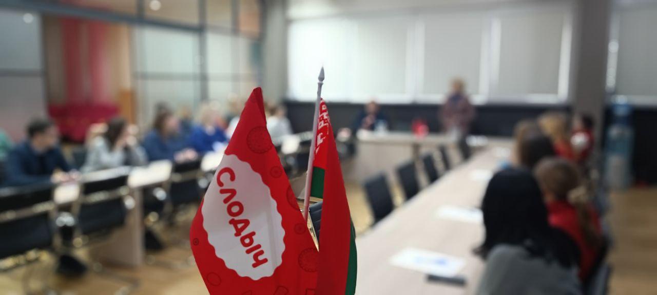 Встречи с трудовыми коллективами