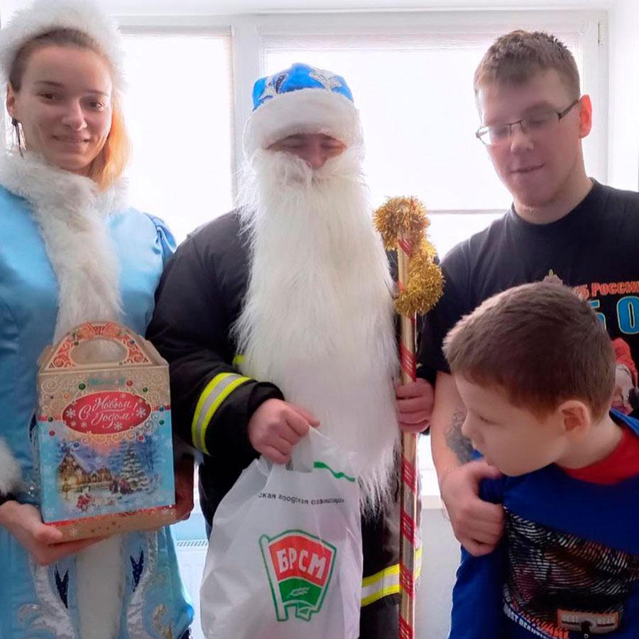 Волонтерская акция «Чудеса на Рождество»